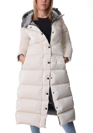 RRD Piumino lungo donna panna in vernice con cappuccio
